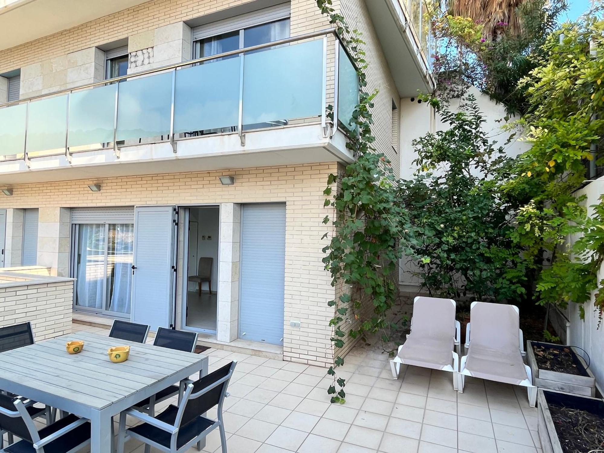 Tranquil Duplex In Sitges, Barcelona,Sea Views, Parking, Terrace Exterior foto